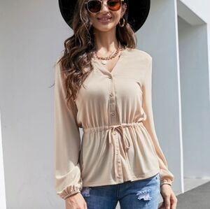 New with tags! Clearlove Womens Large long sleeve cream Vneck peplum top